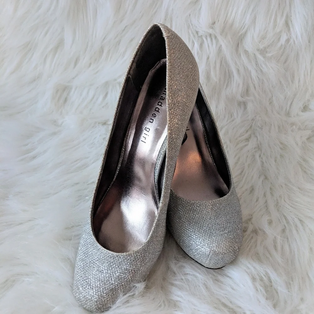 Madden Girl Silver Glitter Closed-Toe Heels